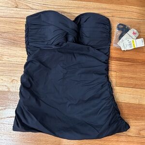 Final sale- NWT Tommy Bahama black Bandeau twist swim top size M